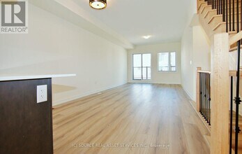 1695 Dersan St in Pickering, ON - Building Photo - Building Photo