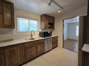 802 Agua Fria St in Santa Fe, NM - Building Photo - Building Photo