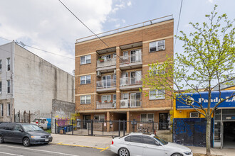 408 Harman St in Brooklyn, NY - Building Photo - Building Photo