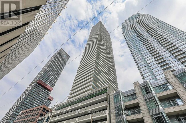 property at 2221 Yonge St