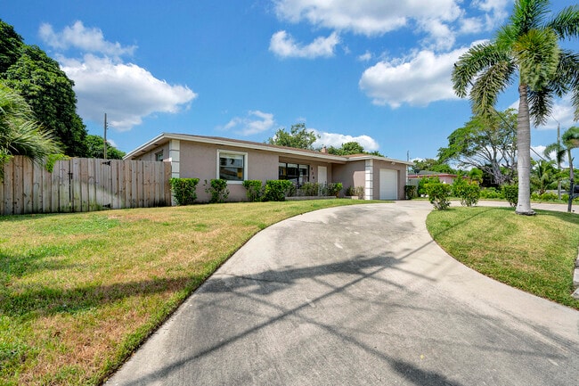 property at 216 NW 4th Ave