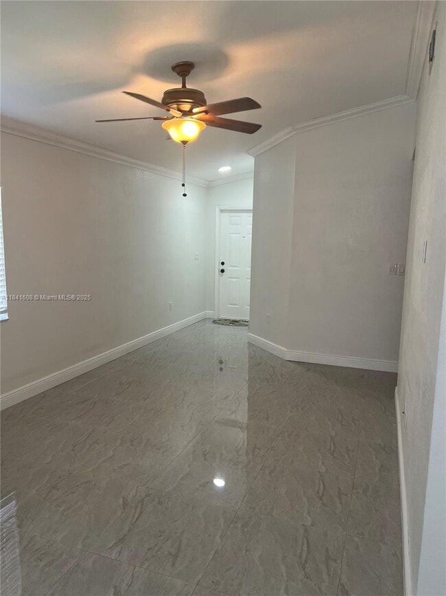 15510 SW 133rd Pl in Miami, FL - Foto de edificio - Building Photo