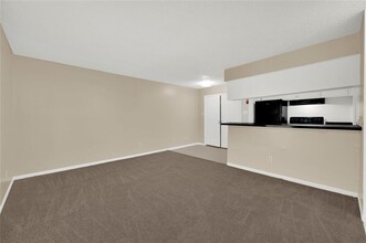 7211 Atwell Dr in Houston, TX - Building Photo - Building Photo