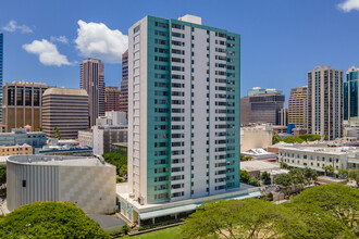 Smith-Beretania in Honolulu, HI - Foto de edificio - Building Photo