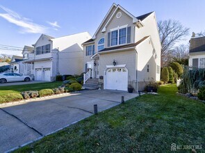 357 George St in South Amboy, NJ - Building Photo - Building Photo