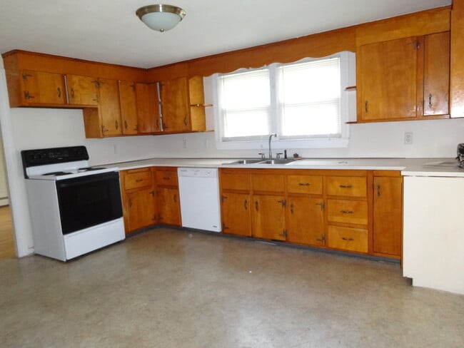 627 Plantation St, Unit 1