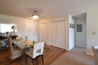 Iron Point Apartments in Troy, NY - Building Photo - Building Photo