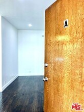 10936 Hartsook St in Los Angeles, CA - Foto de edificio - Building Photo