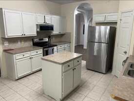 3401 Little John Dr in Killeen, TX - Building Photo