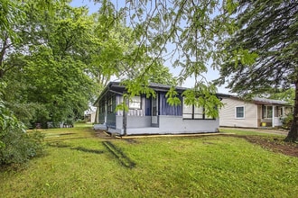 8632 Broadway Dr in Sturtevant, WI - Building Photo - Building Photo