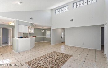 3386 Chrysler Dr in Jacksonville, FL - Building Photo - Building Photo