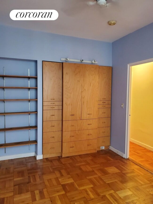 517 E 77th St in New York, NY - Building Photo - Building Photo