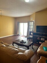 10617 Shady Falls Ct in Riverview, FL - Building Photo - Building Photo