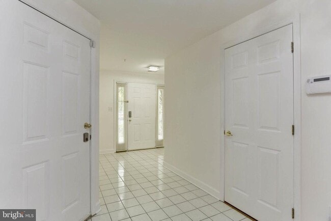 property at 67 Taverngreen Ct