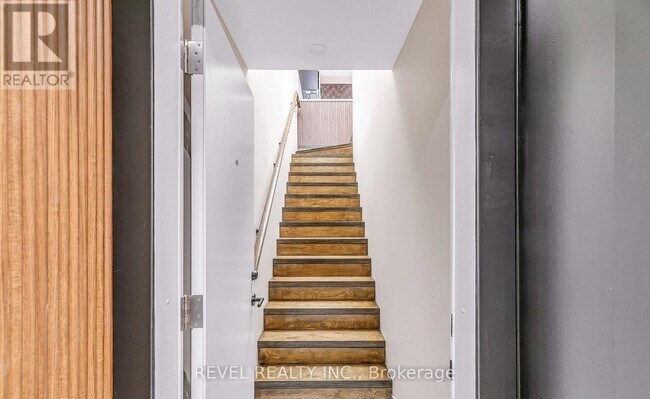 27 Chisholm Ave in Toronto, ON - Building Photo - Building Photo