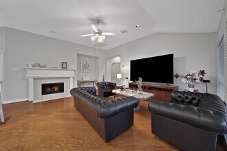 12126 Laguna Pointe Ln in Houston, TX - Building Photo - Building Photo