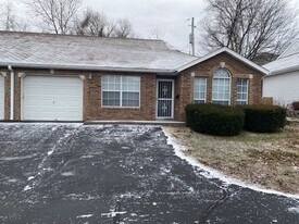 343 S Northpark Ln in Joplin, MO - Building Photo