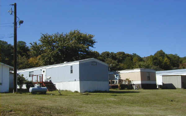 Twin Oaks Mobile Home Park in Mableton, GA - Building Photo