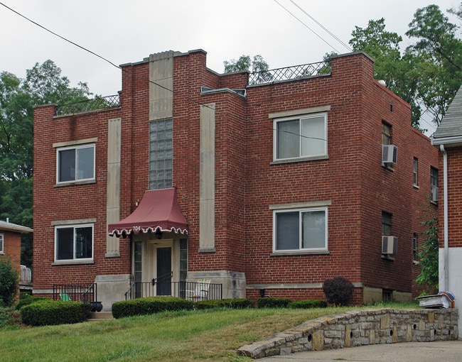 704 St Joseph Ln in Covington, KY - Building Photo - Building Photo