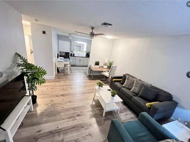 1412 NE 17th Ct in Fort Lauderdale, FL - Building Photo - Building Photo