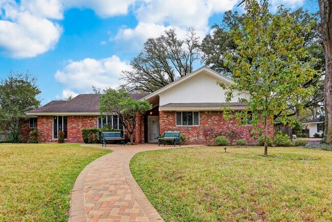 property at 1103 River Glyn Dr