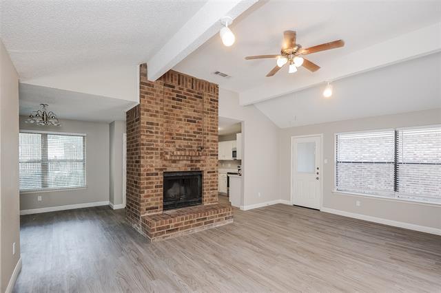 312 Valley Spring Dr in Arlington, TX - Building Photo - Building Photo