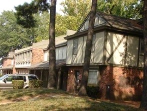 Aspenwood Square Apartments in Memphis, TN - Foto de edificio - Building Photo