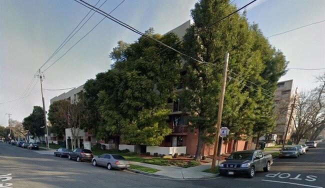 1320 N Monroe St in Stockton, CA - Building Photo - Building Photo