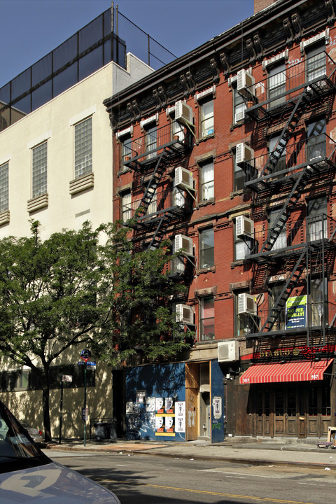 165 Avenue A in New York, NY - Foto de edificio