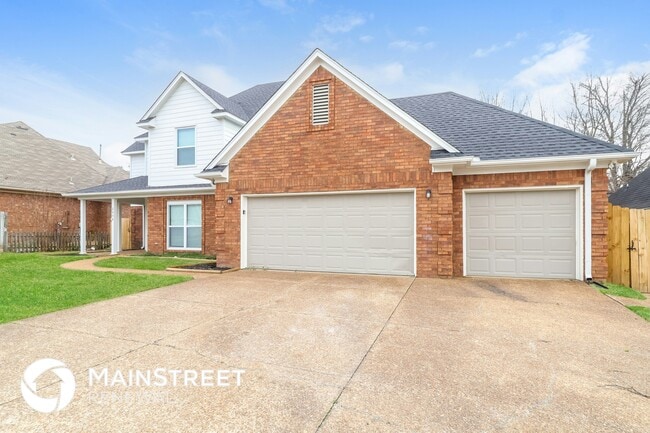 2056 Milbrey St, Unit 04 in Memphis, TN - Building Photo - Building Photo