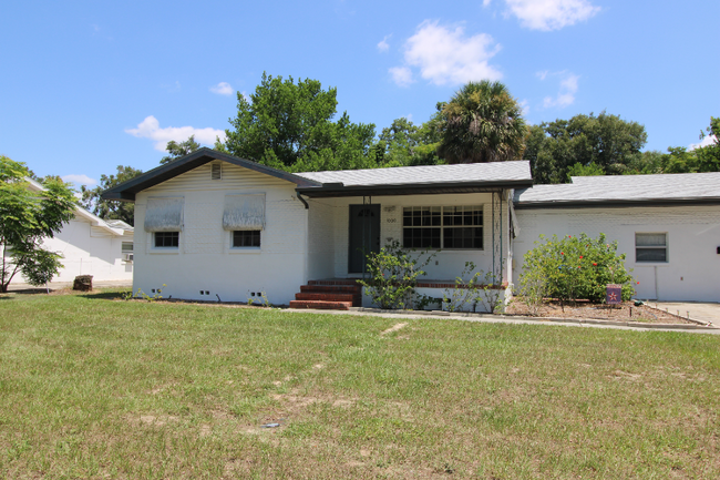 1000 8th St NW in Winter Haven, FL - Building Photo - Building Photo