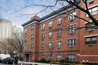 545 Warren St in Brooklyn, NY - Foto de edificio - Building Photo