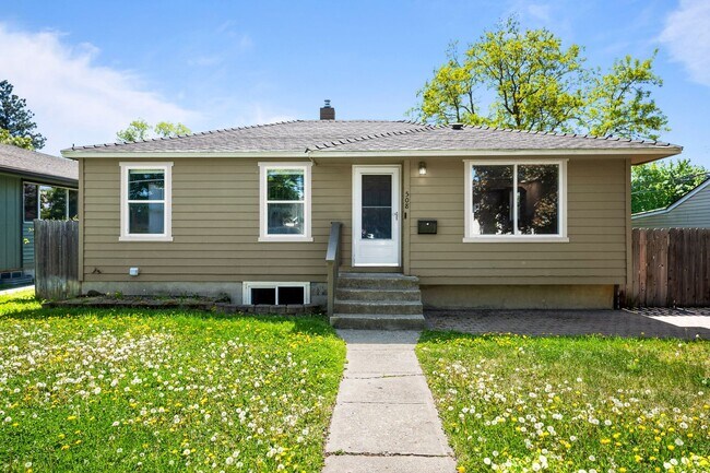 property at 508 E Longfellow Ave