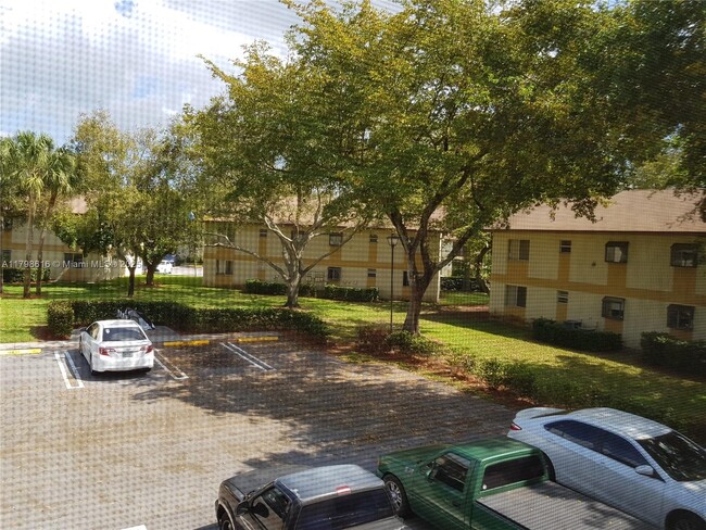 property at 509 Gardens Dr