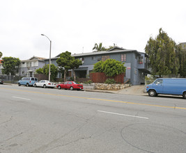 730 Crenshaw Blvd in Los Angeles, CA - Building Photo - Building Photo