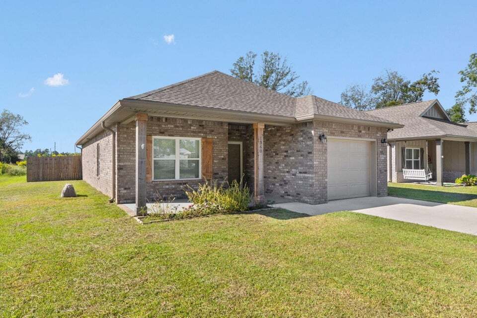 1360 Georgia Ave in Baker, FL - Building Photo