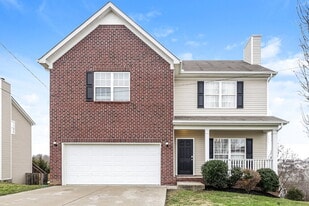 1116 Harmony Ln in La Vergne, TN - Building Photo