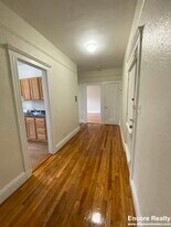 1690 Commonwealth Ave, Unit #7 in Boston, MA - Building Photo