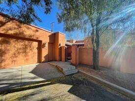 2940 N Adelaide Farms Pl in Tucson, AZ - Building Photo