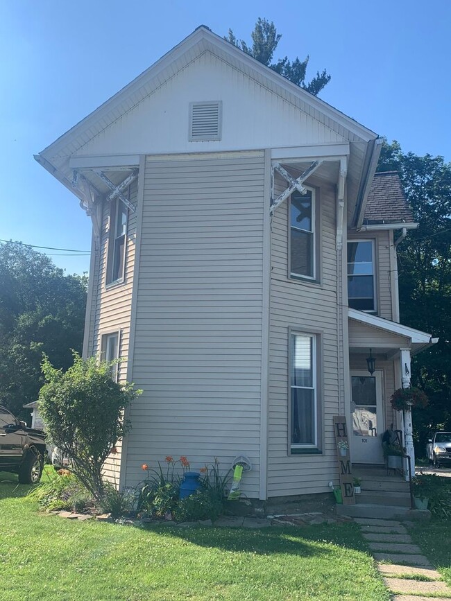 property at 122 Shenango St