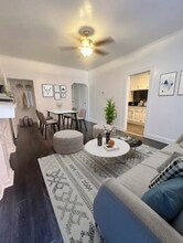 687 Shatto Pl in Los Angeles, CA - Building Photo - Building Photo