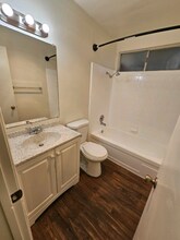 2221 E Lenita Ln in Santa Ana, CA - Building Photo - Building Photo
