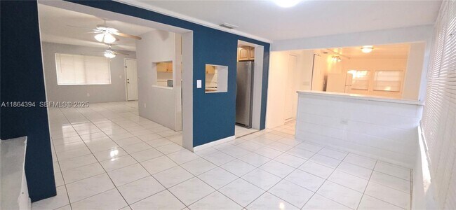 502 N 70th Way in Hollywood, FL - Foto de edificio - Building Photo