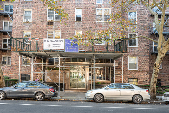 6610 Yellowstone Blvd in Flushing, NY - Building Photo - Building Photo