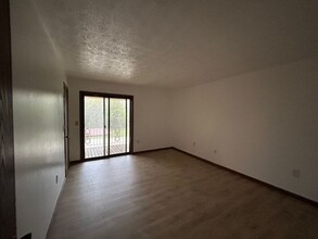 7736 Betsy Ross Cir in Dayton, OH - Building Photo - Building Photo