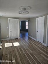 2136 4th Ave-Unit -2nd Floor in Watervliet, NY - Building Photo - Building Photo