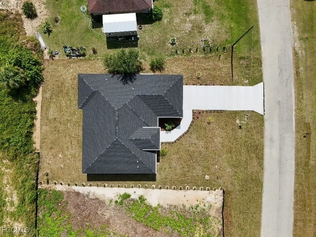 property at 9054 Lamkin Cir