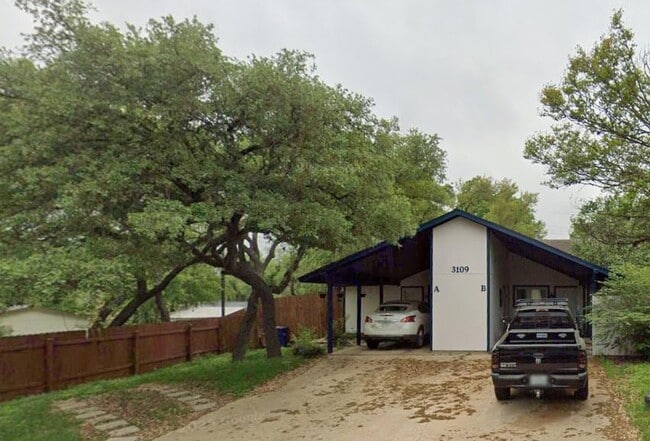 property at 3109 Plantation Rd