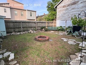 420.5 E Vermilion St in Lafayette, LA - Building Photo - Building Photo