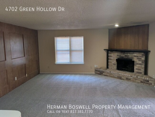 4702 Green Hollow Dr in Arlington, TX - Building Photo - Building Photo